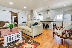 Lakeside Litchfield Home w/ Patio & Gas Grill!