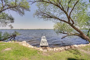 Lakeside Litchfield Home w/ Patio & Gas Grill!