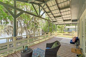 Trinity River Cottage w/ Deck + Water Views
