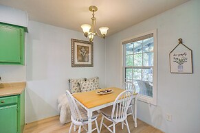 Trinity River Cottage w/ Deck + Water Views