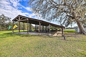 Trinity River Cottage w/ Deck + Water Views