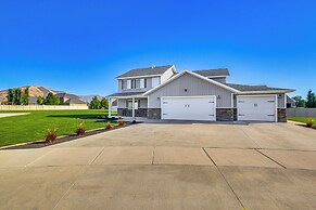Utah Retreat w/ Patio, Gas Grill & Mountain Views!