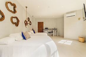 Casa Aluxes Guesthouse