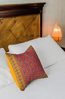 Casa Aluxes Guesthouse