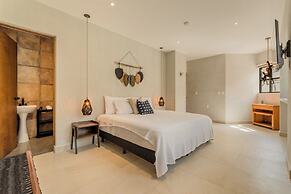 Casa Aluxes Guesthouse