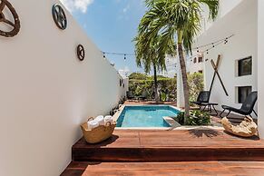 Casa Aluxes Guesthouse