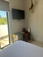 Casa Aluxes Guesthouse