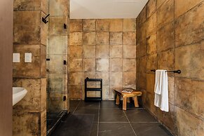 Casa Aluxes Guesthouse