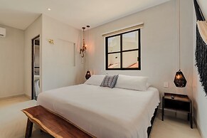 Casa Aluxes Guesthouse