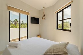 Casa Aluxes Guesthouse