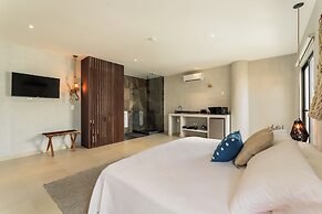 Casa Aluxes Guesthouse