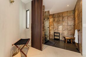 Casa Aluxes Guesthouse