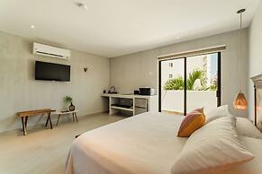 Casa Aluxes Guesthouse