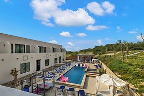 The Bentley Hotel - Audrey Hepburn Suite - Pool View