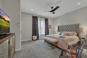 The Bentley Hotel - Marilyn Monroe Room - Hill Country View