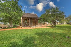 Town Creek Cabin Walk to Main St