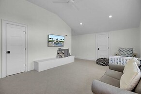 Be a Sullivans Local! 1307 Cove Avenue by Avantstay Pool + Outdoor Liv