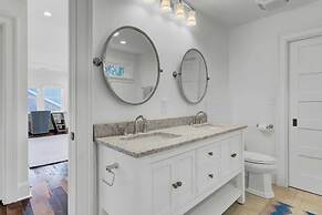 Be a Sullivans Local! 1307 Cove Avenue by Avantstay Pool + Outdoor Liv