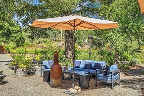 Grapevine Cottage by Avantstay Hobby Vineyard + Firepit