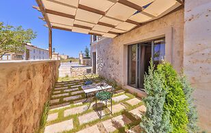 Noble Crown Stone House Cappadocia