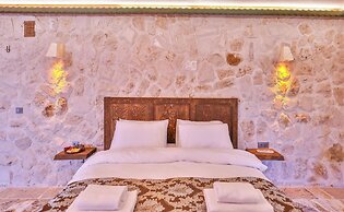 Noble Crown Stone House Cappadocia