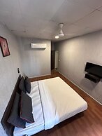 Hotel Gokul Solitaire - Surat
