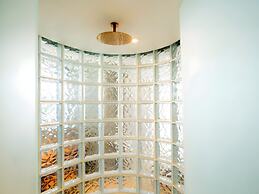 Heiss Hotel By Jalo