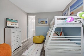 1749 Caribbean View Terrace