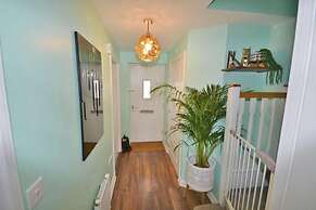 Milton Keynes Retreat - 4 Bedroom Luxury House