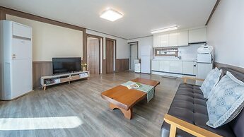 Yeosu Eoneumeosjinnal Pension