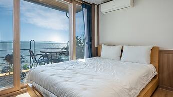 Yeosu Eoneumeosjinnal Pension