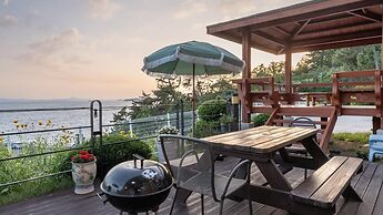 Yeosu Eoneumeosjinnal Pension