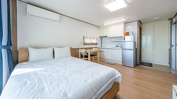 Yeosu Eoneumeosjinnal Pension