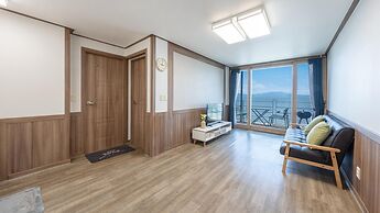 Yeosu Eoneumeosjinnal Pension