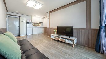 Yeosu Eoneumeosjinnal Pension