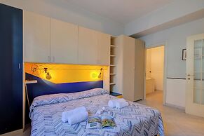 Rosemary 5 200 mt From sea