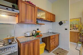 Rosemary 5 200 mt From sea