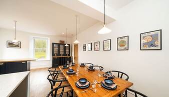 Kirkton Family Farmhouse With Hot Tub Alford Aberdeenshire