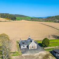 Kirkton Family Farmhouse With Hot Tub Alford Aberdeenshire