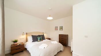 Kirkton Family Farmhouse With Hot Tub Alford Aberdeenshire