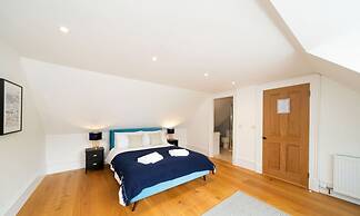 Kirkton Family Farmhouse With Hot Tub Alford Aberdeenshire