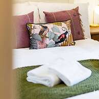 Kirkton Family Farmhouse With Hot Tub Alford Aberdeenshire