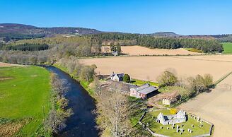 Kirkton Family Farmhouse With Hot Tub Alford Aberdeenshire