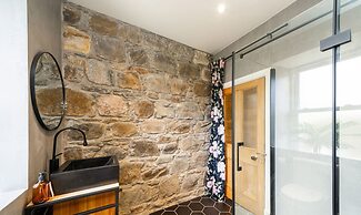 Kirkton Family Farmhouse With Hot Tub Alford Aberdeenshire