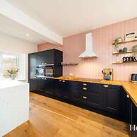 Kirkton Family Farmhouse With Hot Tub Alford Aberdeenshire