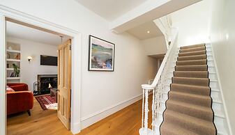 Kirkton Family Farmhouse With Hot Tub Alford Aberdeenshire