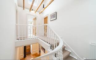 Kirkton Family Farmhouse With Hot Tub Alford Aberdeenshire