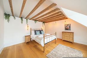 Kirkton Family Farmhouse With Hot Tub Alford Aberdeenshire