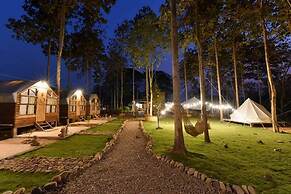 The River Runs Chiang Klang