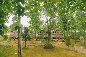 The River Runs Chiang Klang